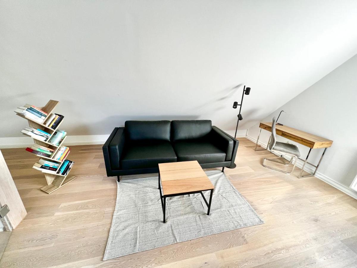Luxurioese Doppelhaushaelfte Am Gruenen Rande Von Hamburg Apartment Oststeinbek Exterior photo