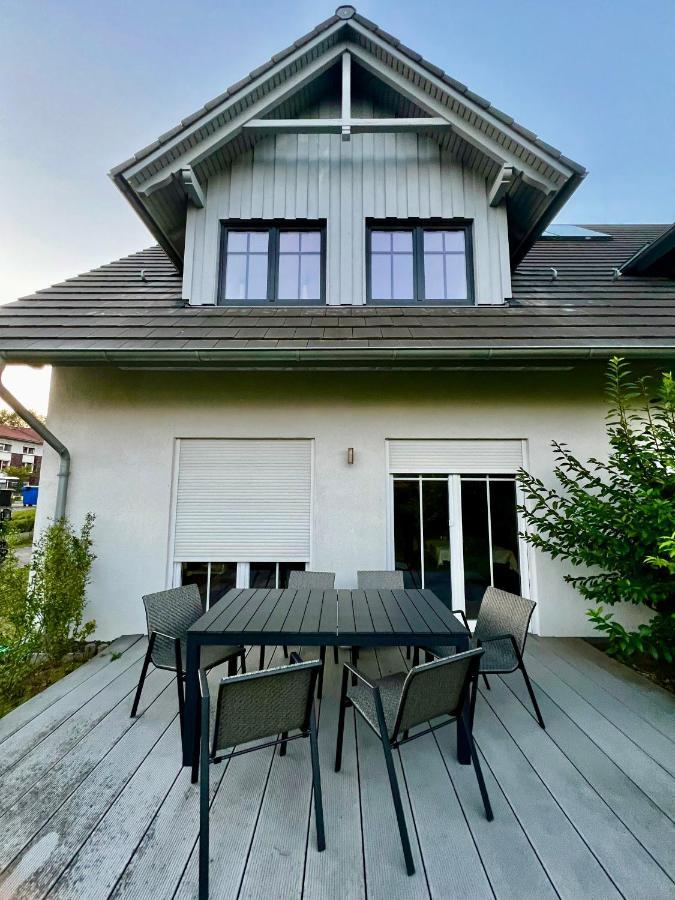 Luxurioese Doppelhaushaelfte Am Gruenen Rande Von Hamburg Apartment Oststeinbek Exterior photo