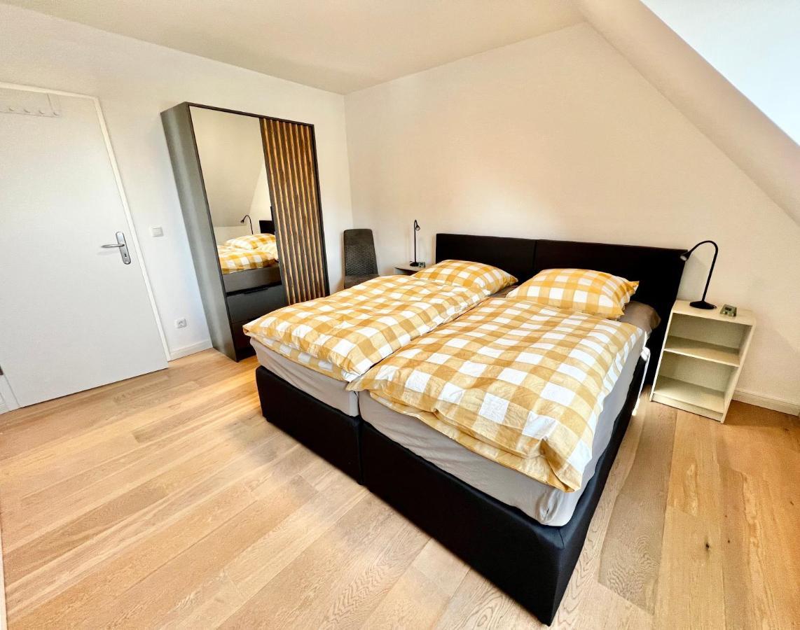 Luxurioese Doppelhaushaelfte Am Gruenen Rande Von Hamburg Apartment Oststeinbek Exterior photo