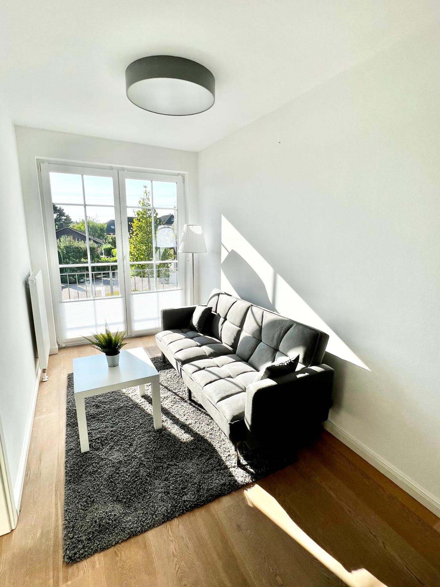 Luxurioese Doppelhaushaelfte Am Gruenen Rande Von Hamburg Apartment Oststeinbek Exterior photo